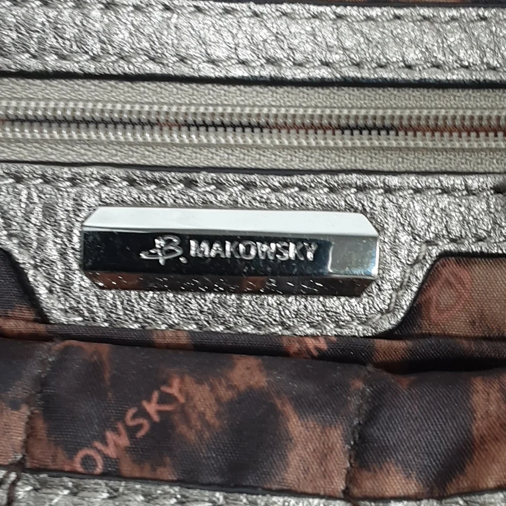 B. Makowsky Gold Metallic Leather Hobo Shoulder Bag.
